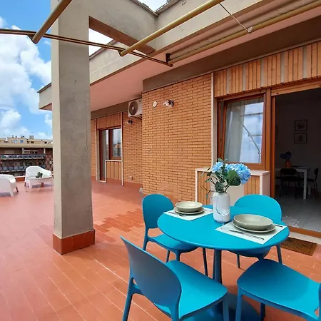 Relax E Vista Da Sogno In Attico Appartement Ostie